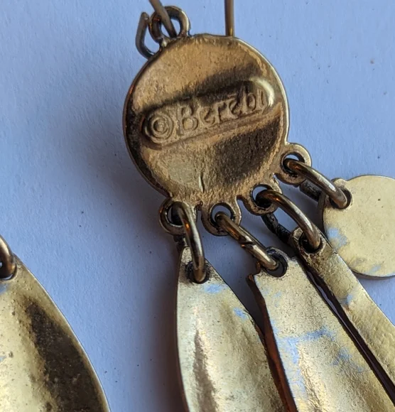 Vintage Edgar Berebi Cat Earrings Dangle Artistic Wearable Art Pierced Hook - Picture 7 of 7